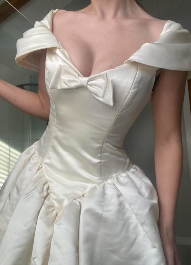 Retro Cute Bow A Line V Neck White Satin Wedding Dress Prom Dress SH5941
