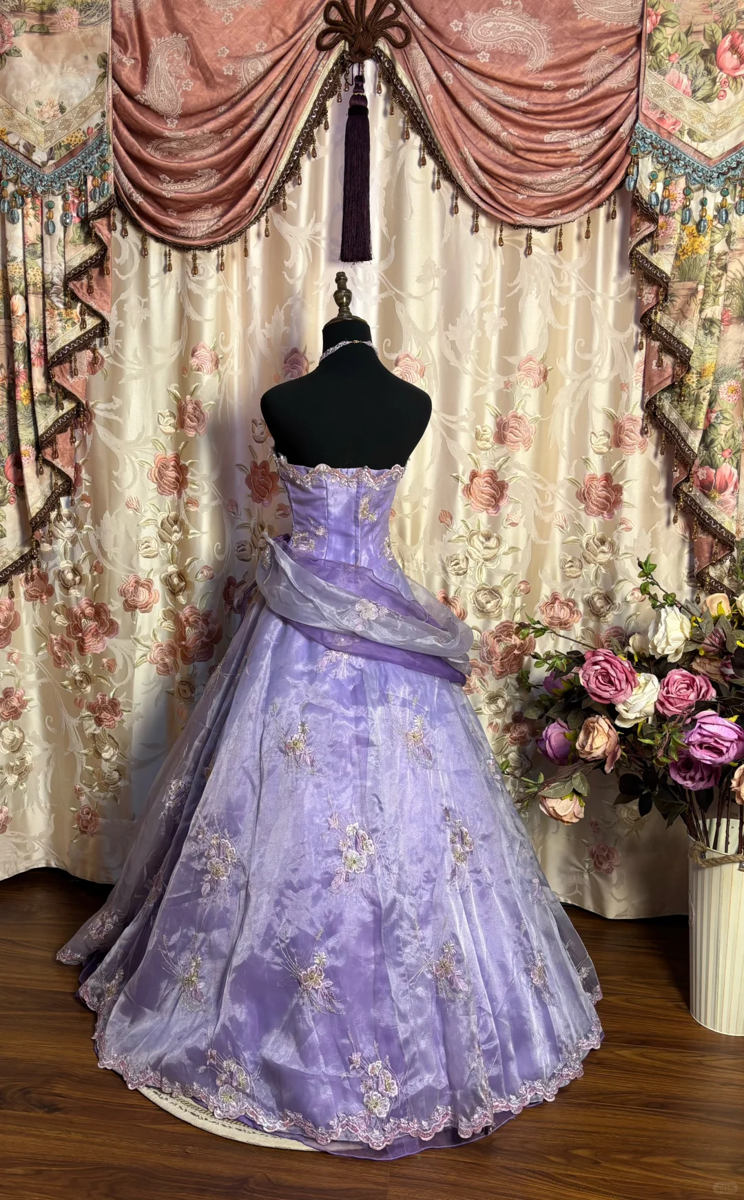 Vintage Ball Gown Strapless Embroidered Purple Organza Satin Long Prom Dress Formal Dress SH4177