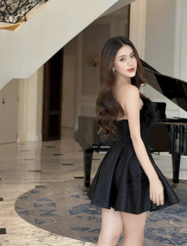 Cute Black A Line Strapless Corset Feather Satin Short Homecoming Dress Cocktail Dress SH3304