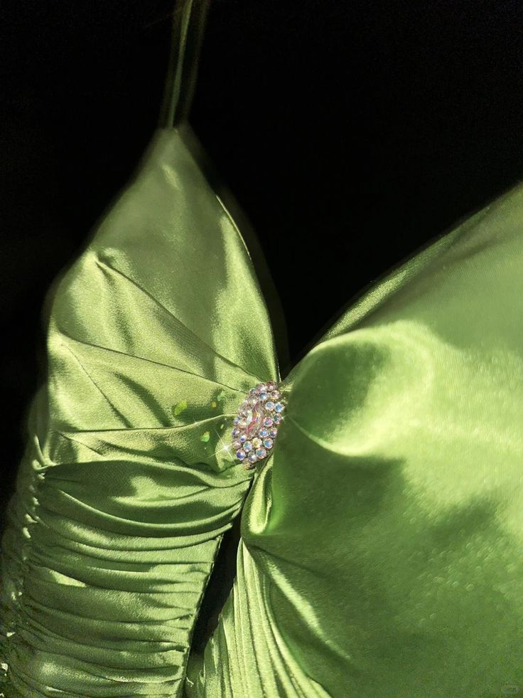 Fresh Green A Line Spaghetti Strap Chiffon Ruffle Satin Long Prom Dress Formal Gown SH3971