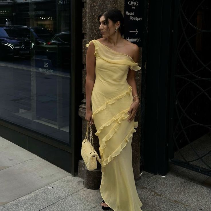 Pretty Yellow Sheath Strap Ruffle Chiffon Long Vacation Dress Outfits SH4003