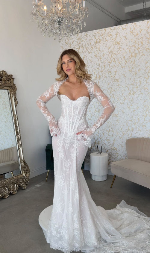 Stylish Mermaid Long Sleeve White Corset Lace Long Wedding Dress SH8580