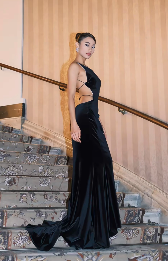 Black Mermaid Velvet Open Back Long Prom Dress Wedding Guest Dress SH4386