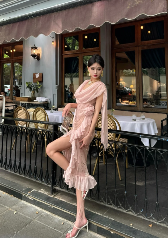 Flowy Pink Sheath Beaded Ruffle Chiffon Homecoming Dress Date Dress with Slit SH3693