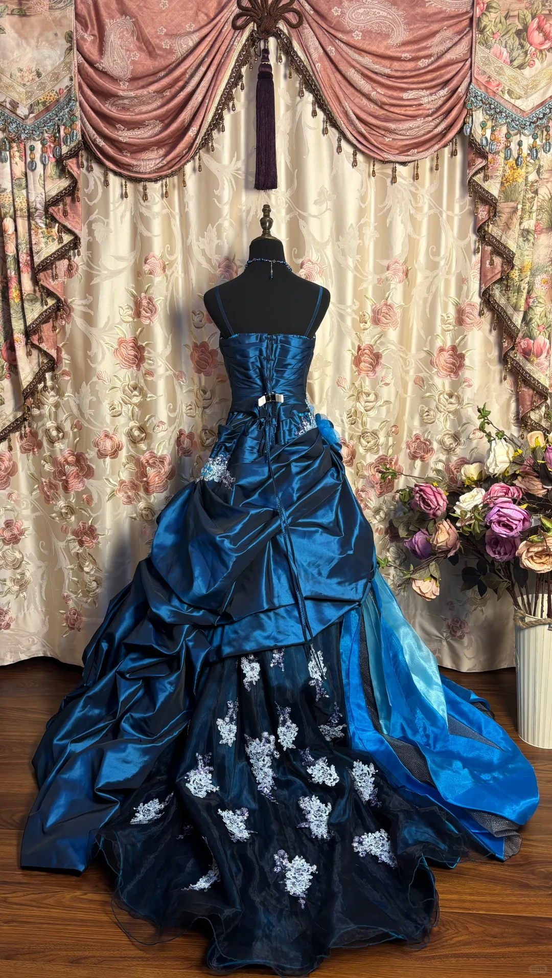 Exquisite Blue Ball Gown Spaghetti Strap Floral Satin Long Prom Dress Evening Dress SH3719