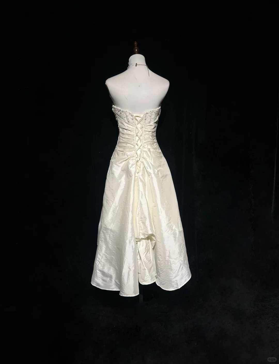 Vintage A Line Sweetheart Neck Beaded White Satin Short Homecoming Dress Cocktail Dress SH3148