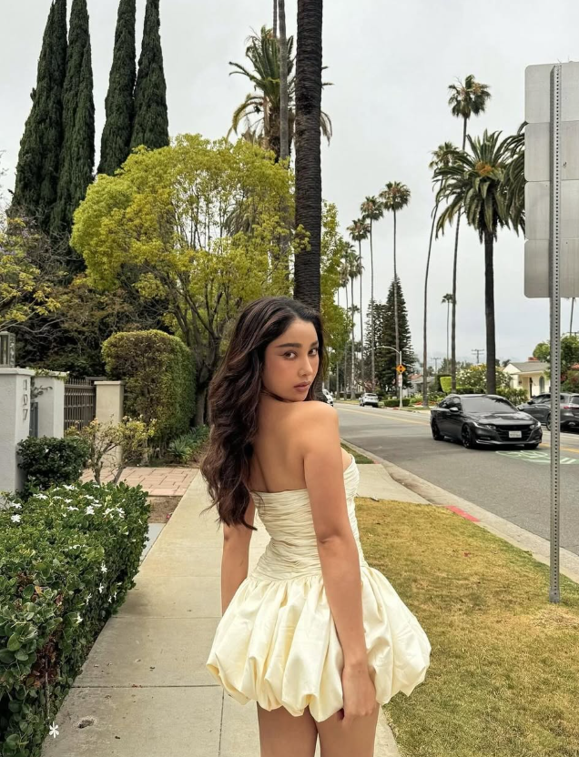 Cute A Line Sweetheart Neck Ivory Pleated Satin Short Homecoming Dress SH3278