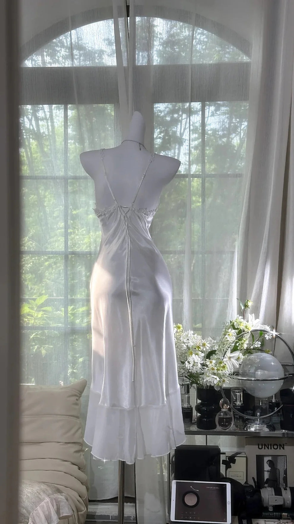 White Mermaid Spaghetti Strap Beaded Satin Chiffon Short Homecoming Dress Wedding Guest Dress SH4321