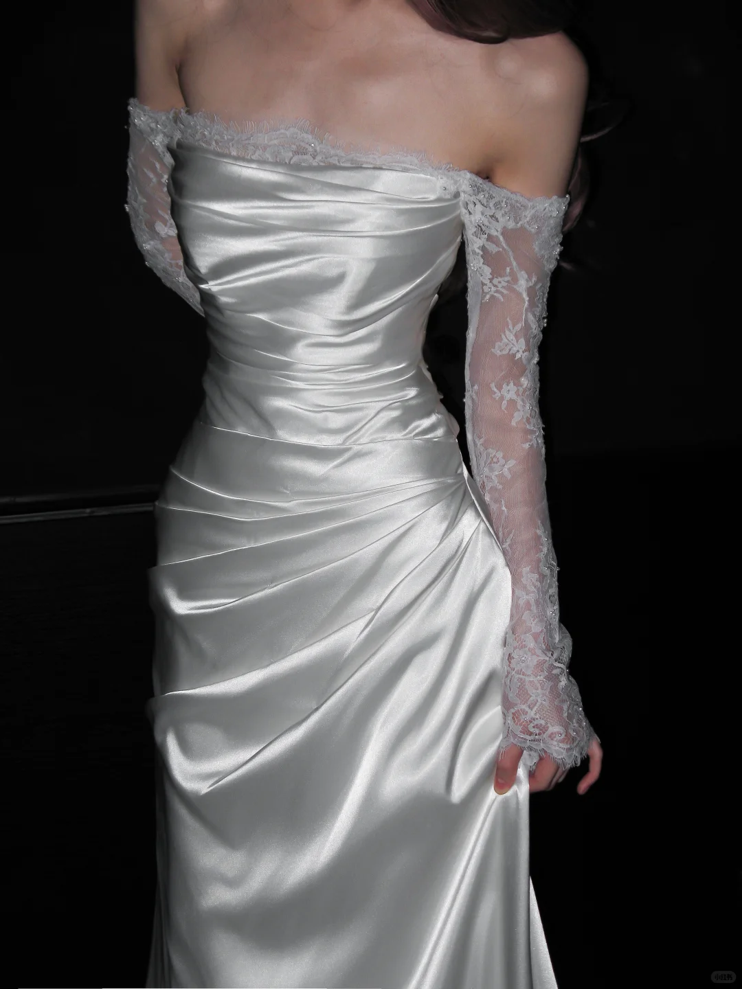 Gentle Mermaid Long Sleeve White Lace Satin Long Wedding Dress SH4714