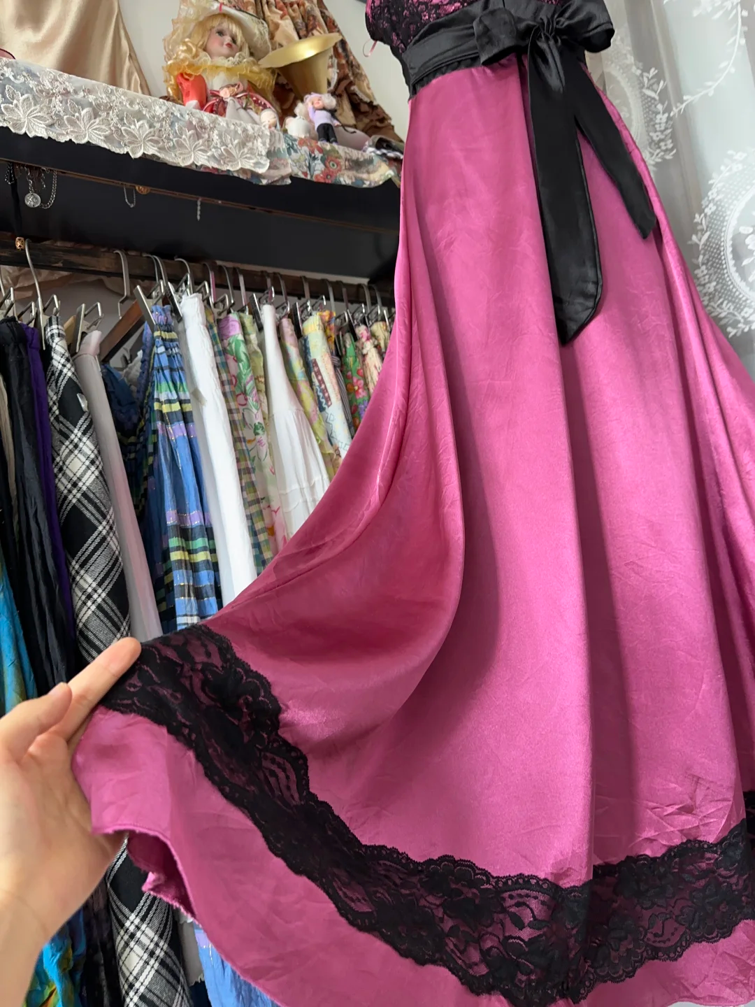 Pink Vintage A Line Straps Black Lace Satin Graduation Prom Dress SH5375