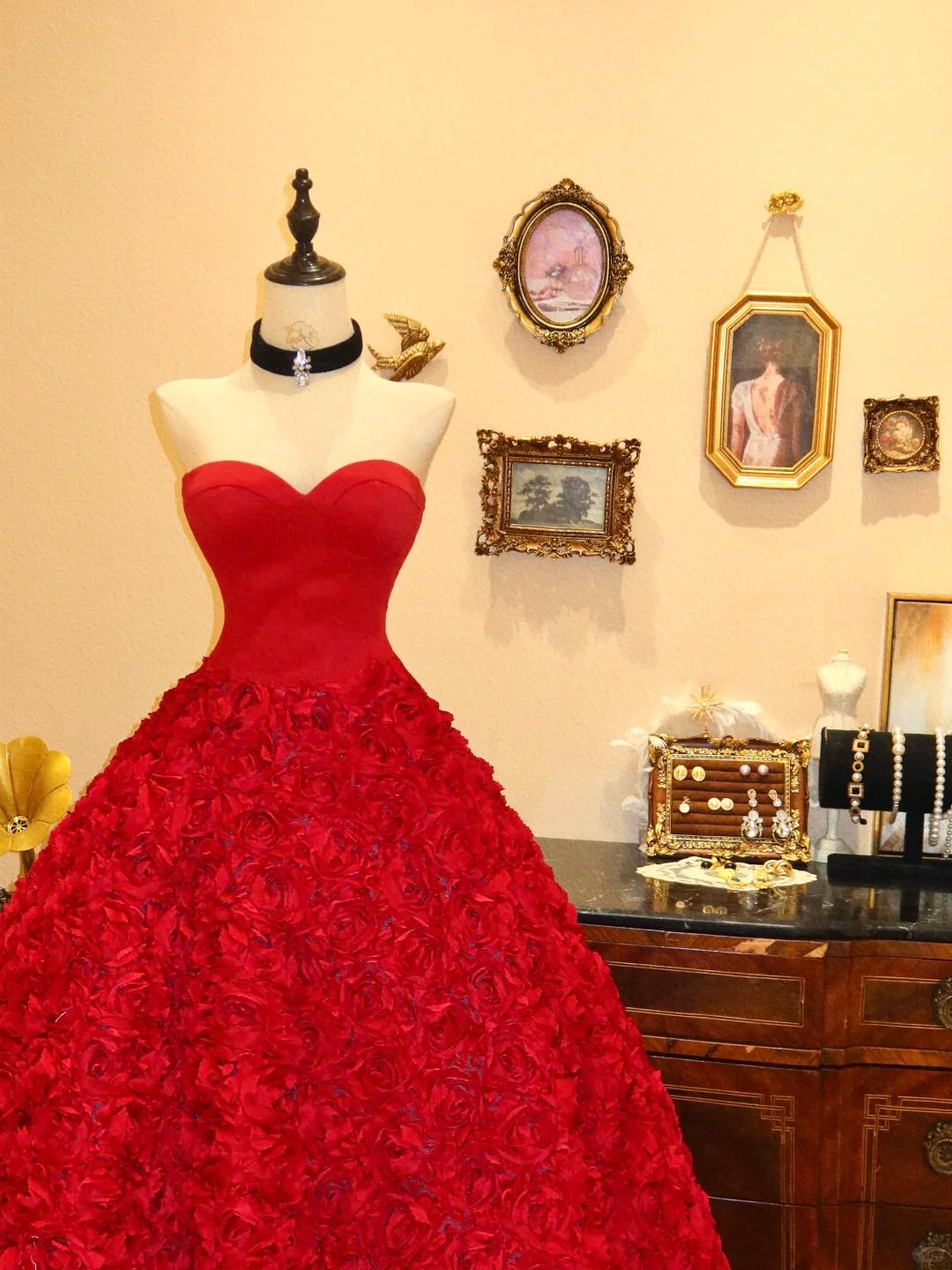 Stunning Ball Gown Sweetheart Neck Floral Satin Tulle Prom Dress Evening Dress SH7361