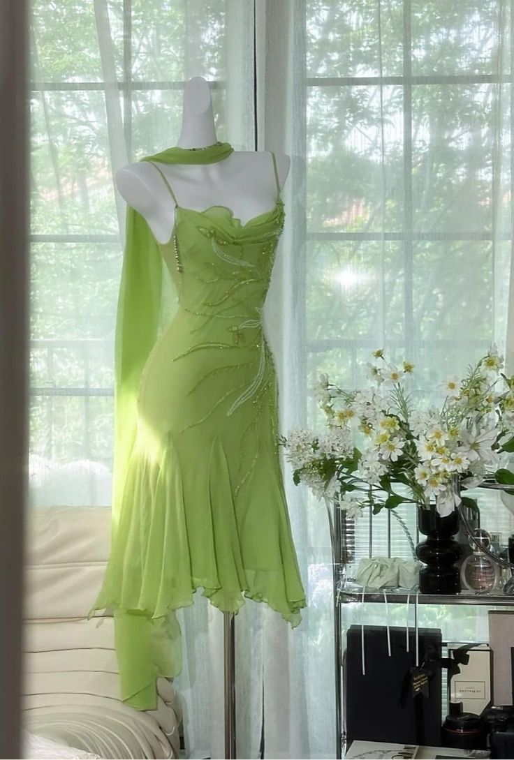 The Wizard of Oz Mermaid Spaghetti Strap Beaded Chiffon Short Homecoming Dress SH3208