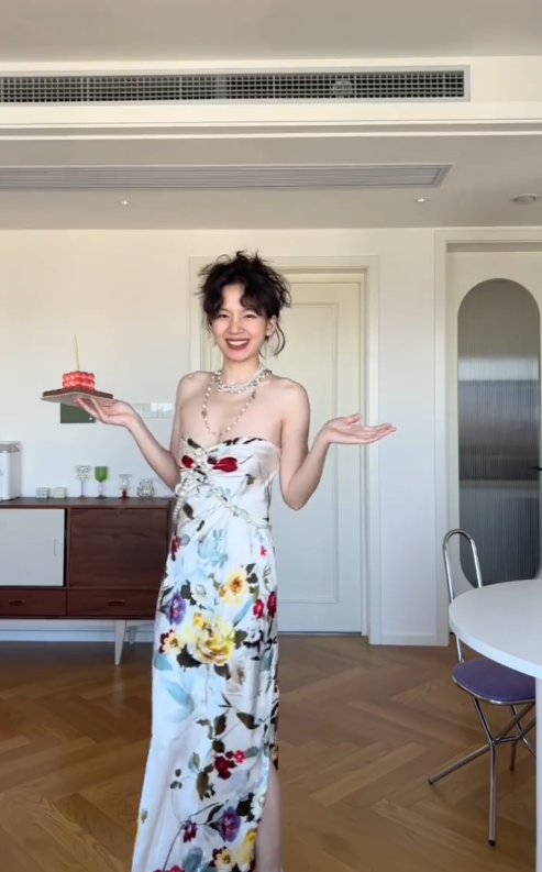 A Line Sweetheart Neck Print Floral Satin Long Prom Dress SH4578