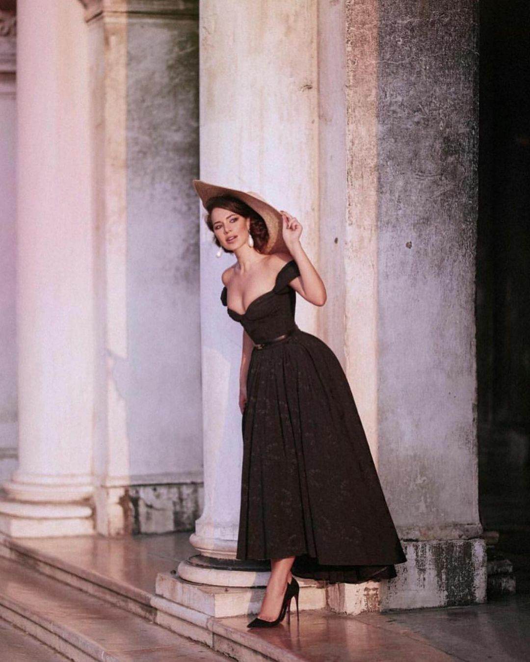 Classic Black A Line Off the Shoulder Satin Prom Dress Party Dress SH4257