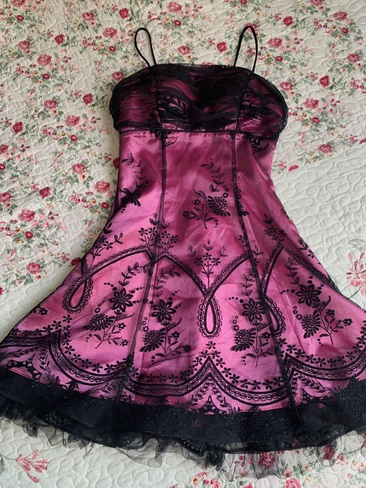 A Line Spaghetti Strap Black Applique Tulle Pink Satin Homecoming Dress Cocktail Dress SH3715