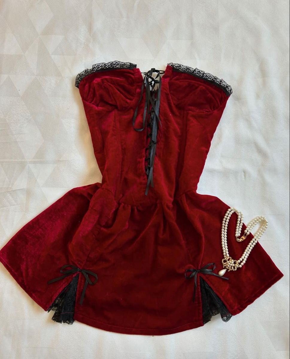 Cute A Line Strapless Black Lace Burgundy Velvet Short Prom Dress Homecoming Dress SH8001