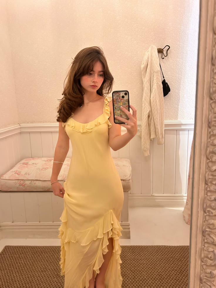 Yellow Sheath Straps Ruffle Chiffon Slit Long Prom Dress Outfits SH6741