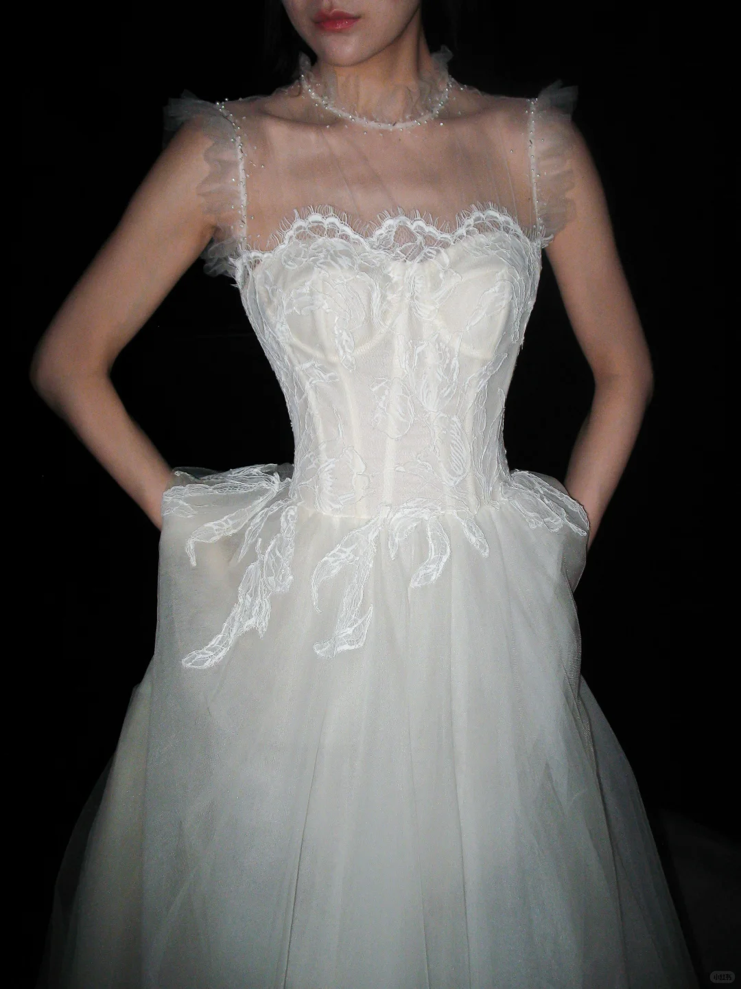 New A Line High Neck White Lace Tulle Long Wedding Dress SH8919