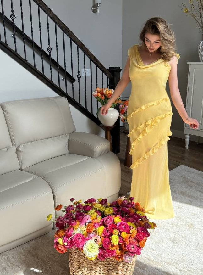 Pretty Yellow Sheath Strap Ruffle Chiffon Long Vacation Dress Outfits SH4003
