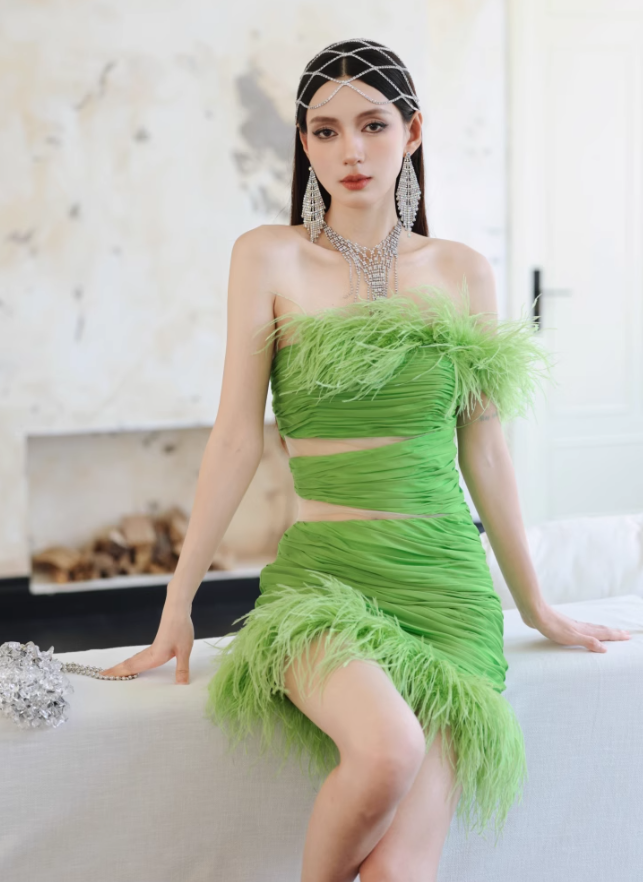 Green Feahter Sexy Sheath One Shoulder Pleated Satin Outfit Party Dress Homecoming Dress SH3523