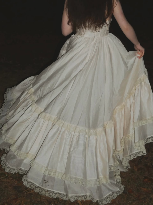 Princess Ball Gown Strapless Ivory Lace Satin Long Prom Dress Party Dress SH5317