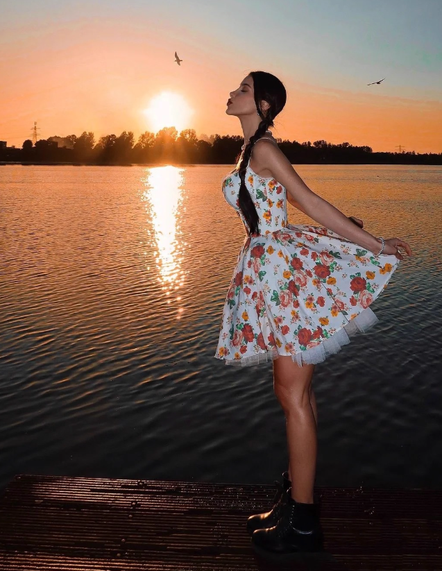 Princess A Line Spaghetti Strap Print Floral Satin Short Homecoming Dress 16th Birthday Dress SH3983