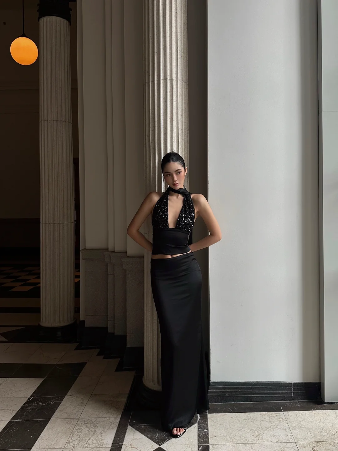 Sexy Two Piece Sheath Halter Black Sequin Satin Prom Dress Evening Dress Formal Gown SH3930