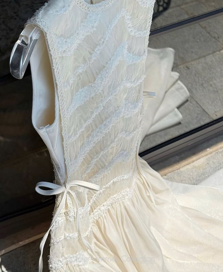 Simple White A Line Round Neck Lace Chiffon Party Dress Outfits SH4259
