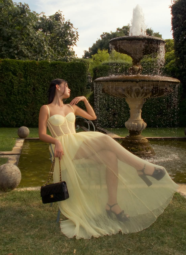 Pretty A Line Spaghetti Strap Corset Light Yellow Tulle Prom Dress Evening Dress SH2210