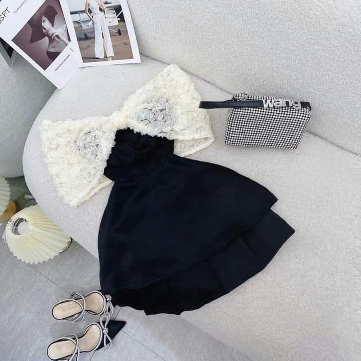 Classic A Line Off the Shoulder White Floral Tulle Black Satin Short Prom Dress Homecoming Dress SH8002
