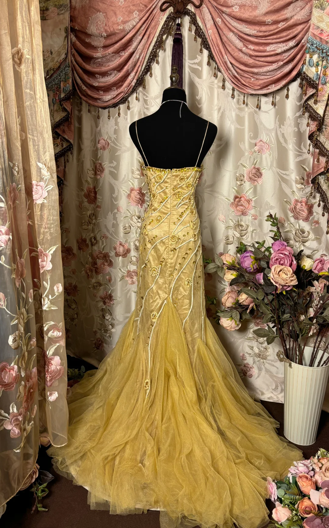 Retro Gold Mermaid Spaghetti Strap Beaded Tulle Long Prom Dress Evening Dress SH3717