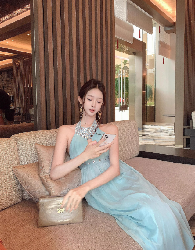 Gentle Baby Blue A Line Halter Beaded Chiffon Open Back Evening Dress Party Dress SH3482