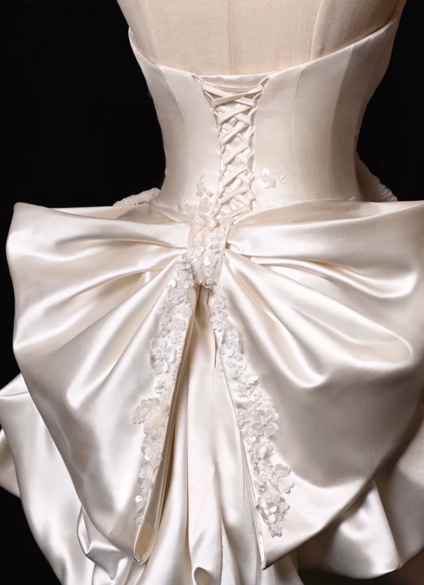 Bow Ivory A Line Sweetheart Neck Lace Satin Mini Homecoming Dress Cocktail Dress SH3314