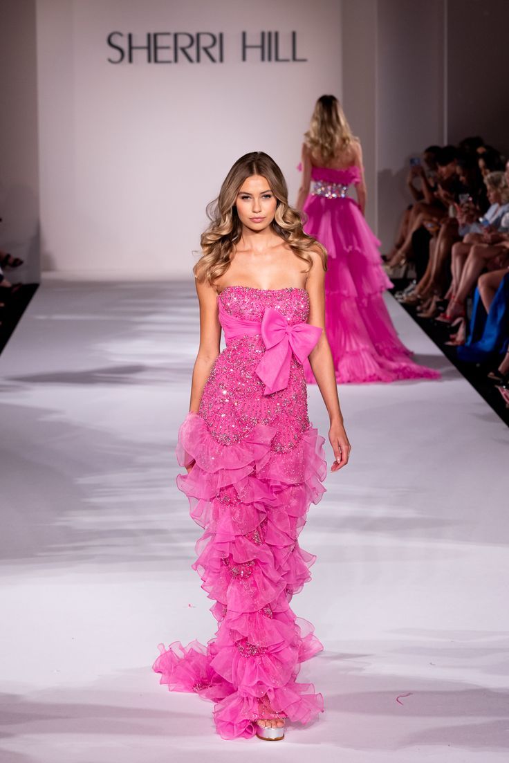 Barbie Pink Bow Stunning Sheath Ruffle Organza Sequin Long Prom Dress Evening Dress SH3457