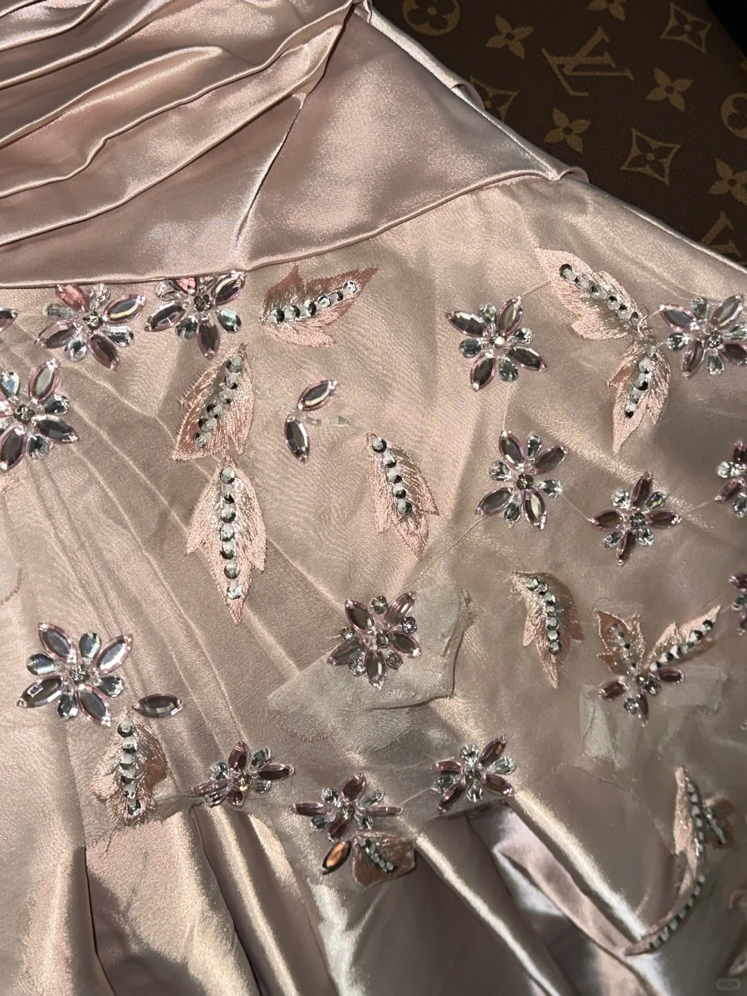 Gorgeous Mermaid Sweetheart Neck Beaded Pleated Champagne Satin Long Prom Dress Party Dress SH3048