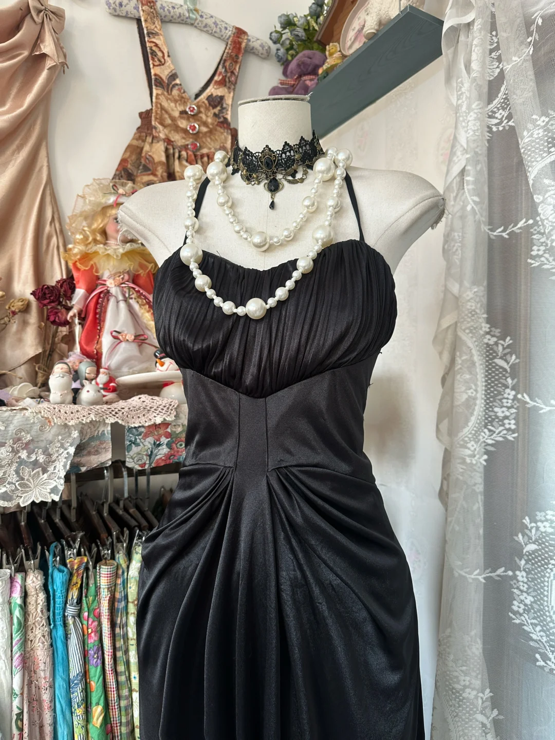 Simple Black Vintage Mermaid Halter Satin Graduation Prom Dress SH5378