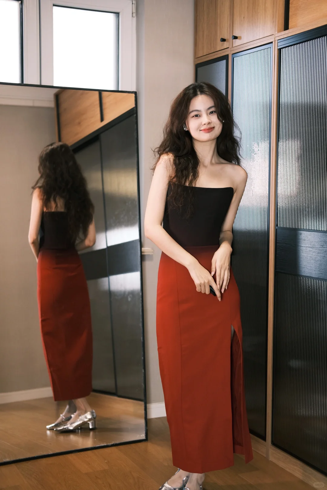 Elegant Sheath Strapless Black Red Ombre Satin Long Party Dress Wedding Guest Dress with Slit SH2907