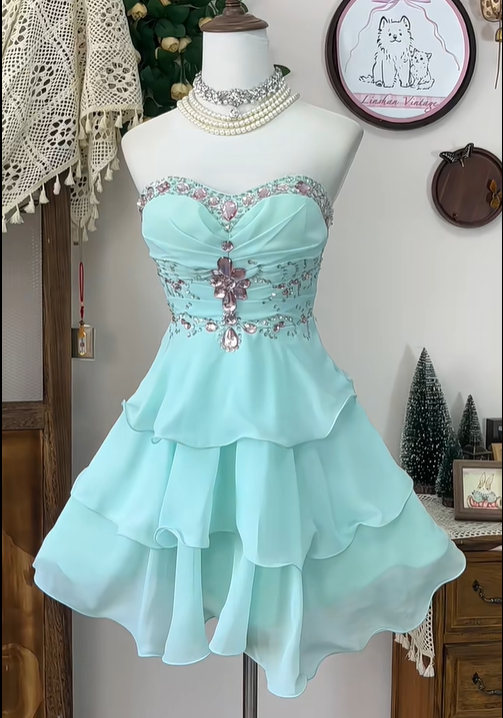 Vintage A Line Sweetheart Neck Layered Rhinestone Blue Chiffon Homecoming Dress Cocktail Dress SH2954