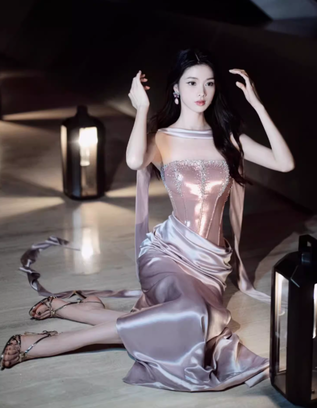 Purple Exquisite Beaded Sheath Strapless Corset Satin Prom Dress Party Dress with Slit SH3759