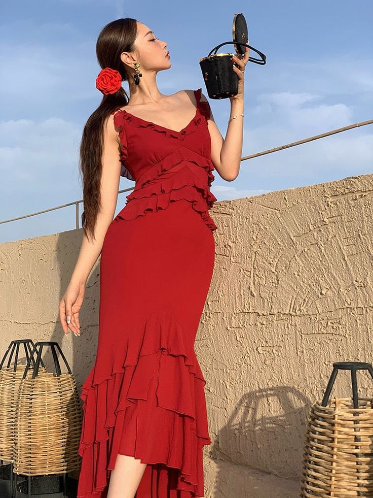 Sexy Burgundy Mermaid Spaghetti Strap Layered Chiffon Formal Gown Evening Dress SH3942