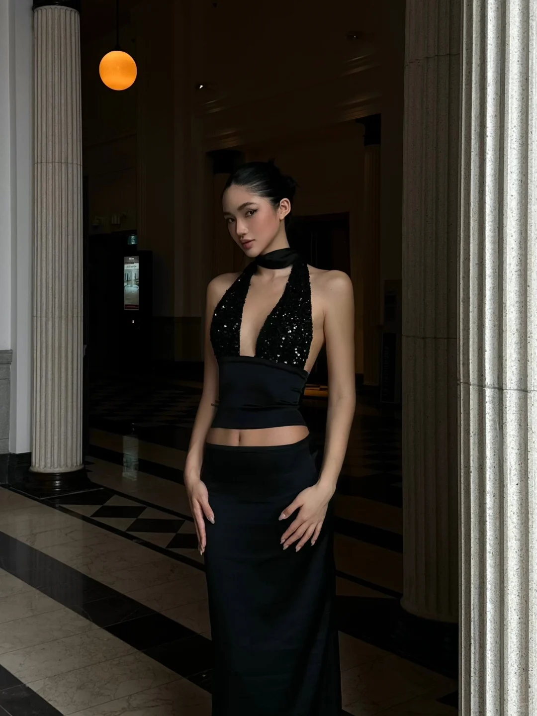 Sexy Two Piece Sheath Halter Black Sequin Satin Prom Dress Evening Dress Formal Gown SH3930