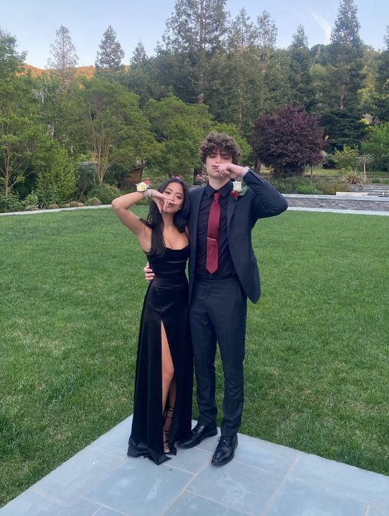 Simple Black Spaghetti Straps Slit Prom Dress SH1187 – shinydress