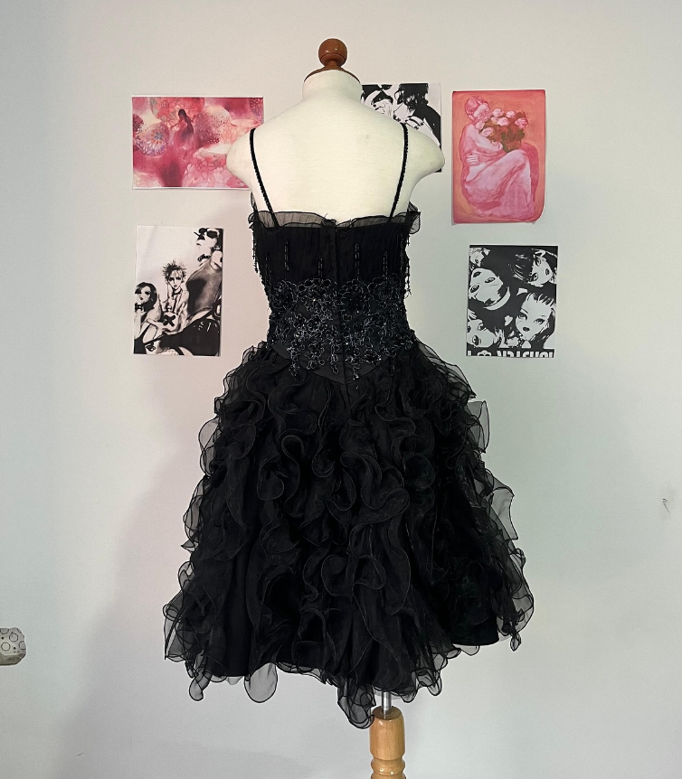 Cute A Line Spaghetti Strap Beaded Ruffle Black Tulle Short Homecoming Dress SH2060