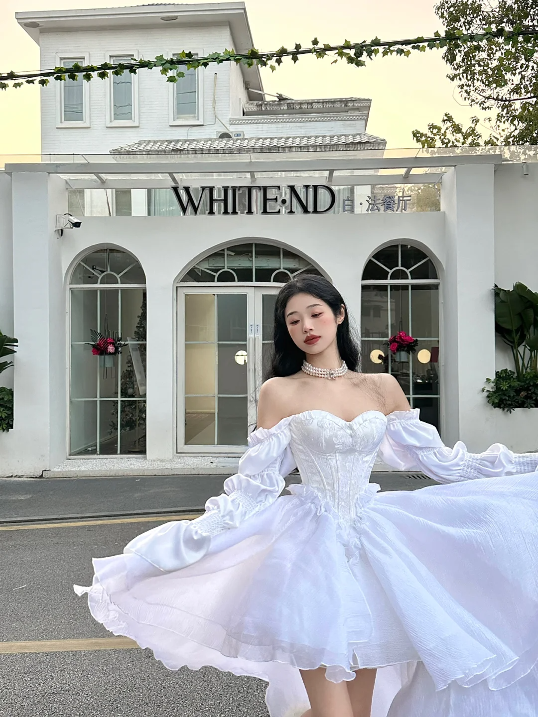 Princess White A Line Long Sleeve Chiffon Satin Long Sweep Party Dress Evening Dress SH3406