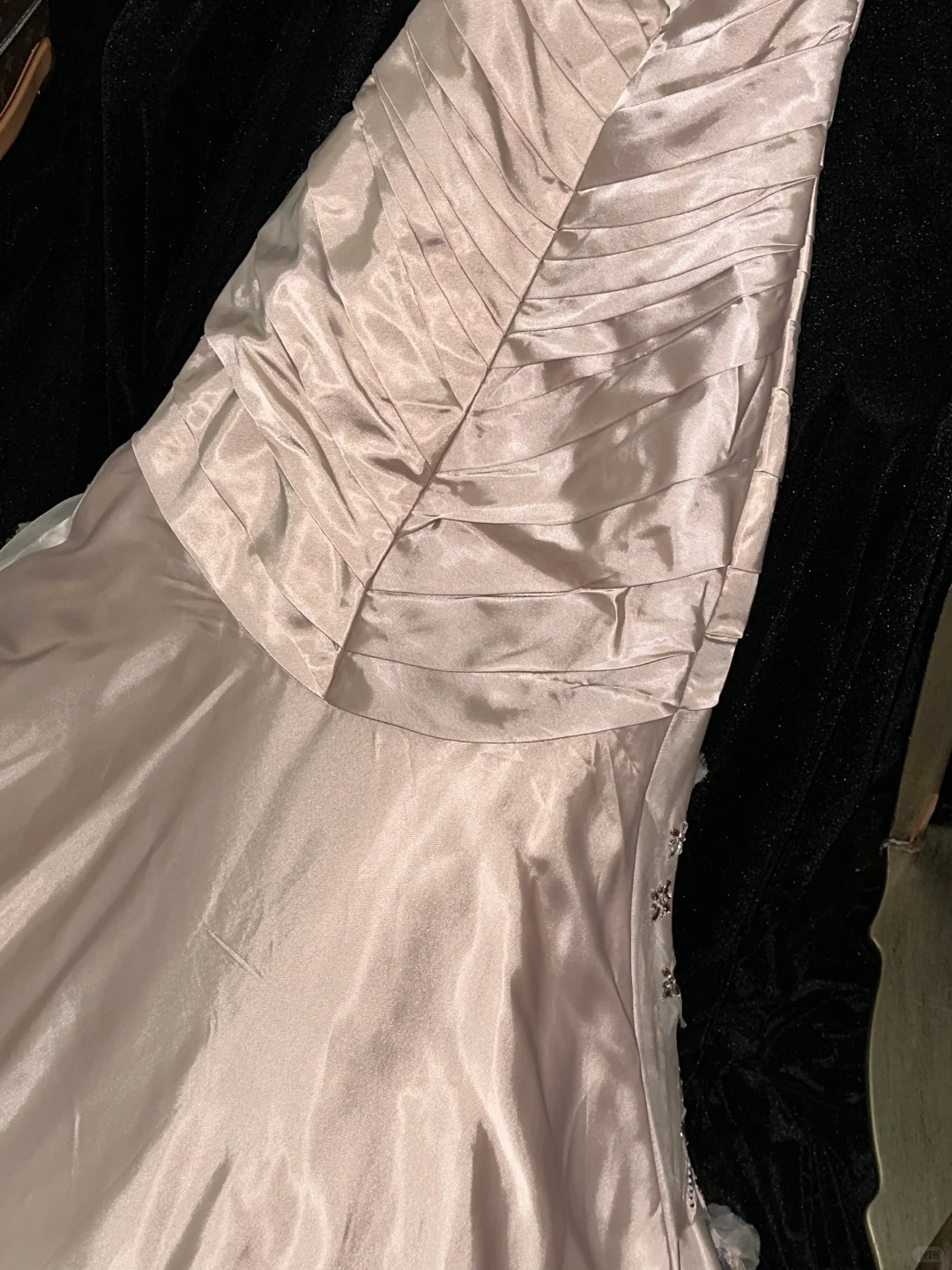 Gorgeous Mermaid Sweetheart Neck Beaded Pleated Champagne Satin Long Prom Dress Party Dress SH3048