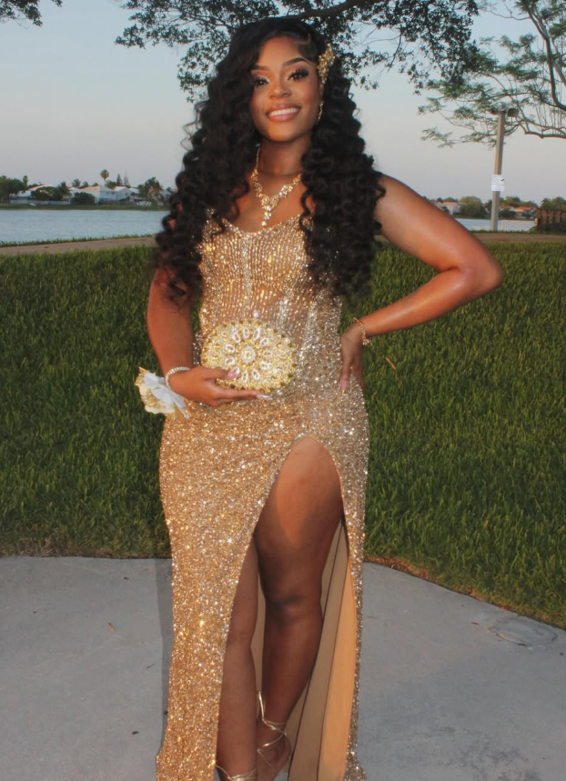 Shiny Luxurious Sheath Strapless Sequin Prom Dress With Beaded SH8990
