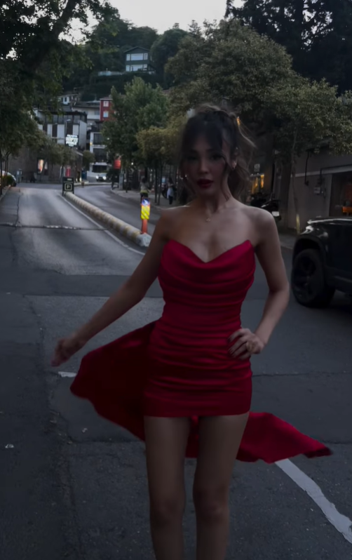 Red Sexy Sheath Sweetheart Neck Pleated Satin Mini Homecoming Dress Birthday Dress SH3947
