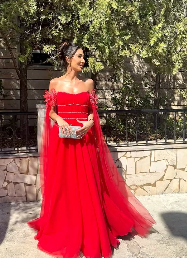 Flowy Red A Line Off the Shoulder Beaded Tulle Prom Dress Evening Dres – shinydress
