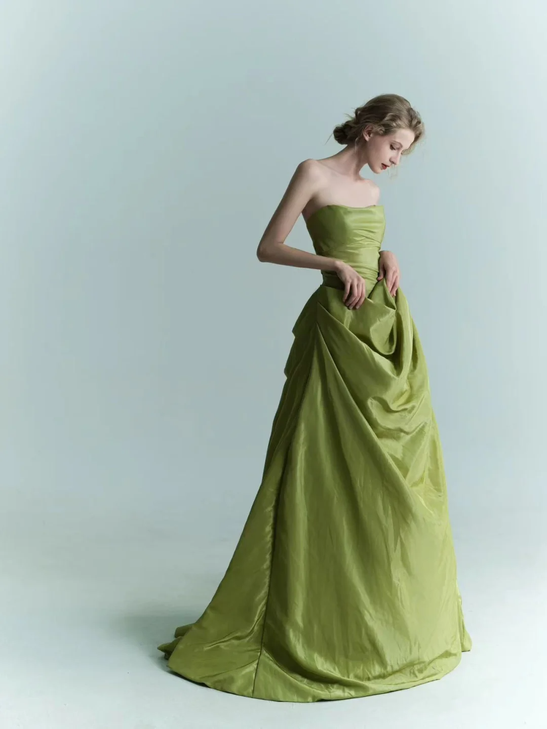 Charming Green Ball Gown Strapless Pleated Satin Prom Dress Formal Gown SH4307