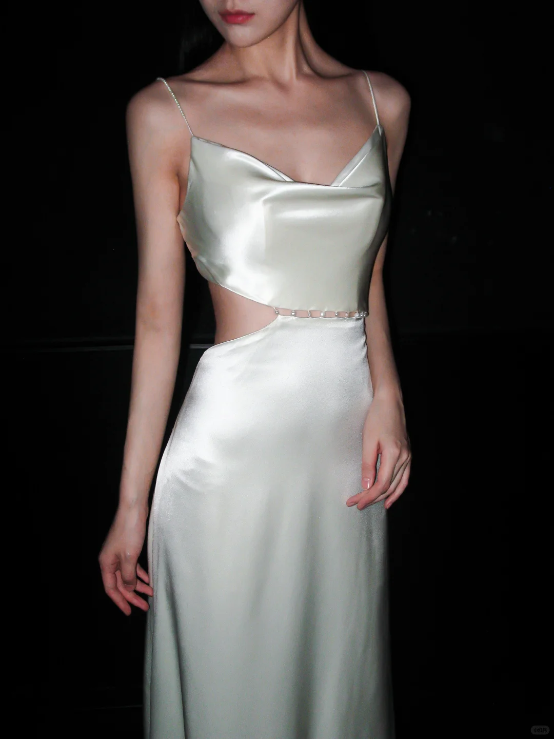 White Pearl A Line Spaghetti Strap Satin Long Wedding Dress SH5977